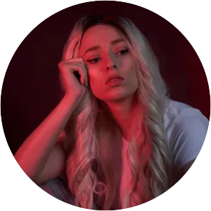 Lydia Halloway - Musical artist