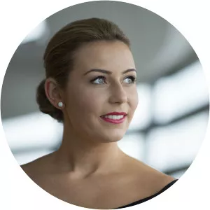 Lydia Hoen-Tjore