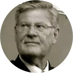 Lyman Dayton - Movie producer