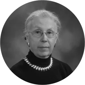 Lynda Lytle Holmstrom - Author