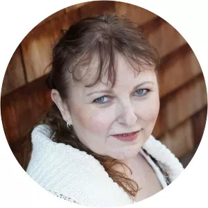 Lynn Cahoon - Author