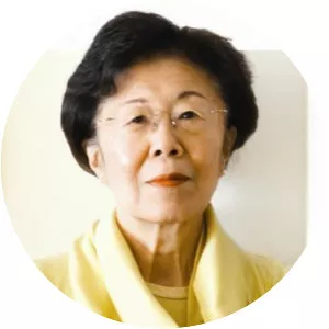 Lynn Pan - Author