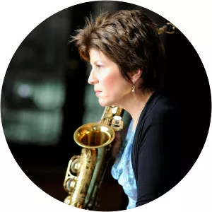 Lynn Riley Musician - Musician