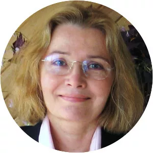 Lynne Farrow - Author