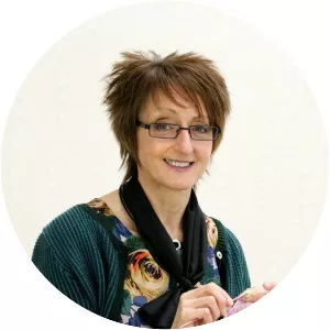 Lynne Rowe - Author
