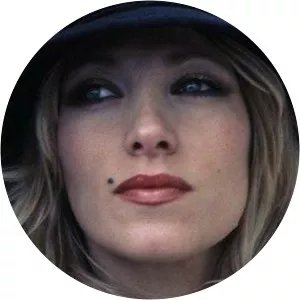 Lynsey de Paul - English singer-songwriter