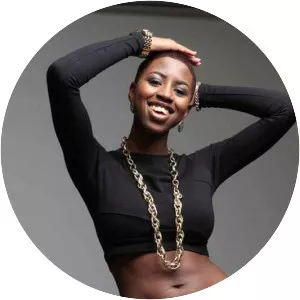 Lyric Jones - Singer