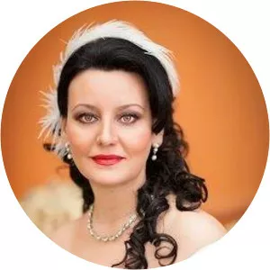 Lyubov Akhmetova photograph