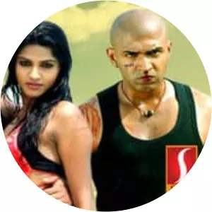 Maanja Velu - 2010 ‧ Action/World cinema ‧ 2h 27m