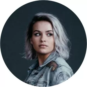 Macey Chipping - Actress