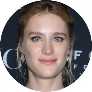 Mackenzie Davis - Canadian actress