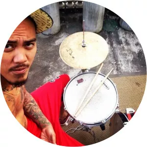 Macky Brillantes Musician - Drummer