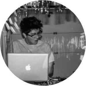 MACROSS 82-99 - Musician