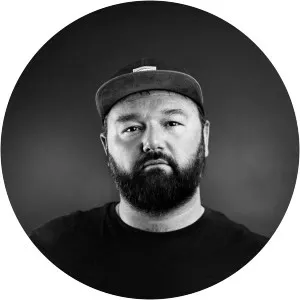 Maddox Jones - Singer