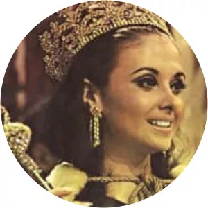 Madeleine Hartog-Bel