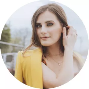 Madison Kozak - Musical artist