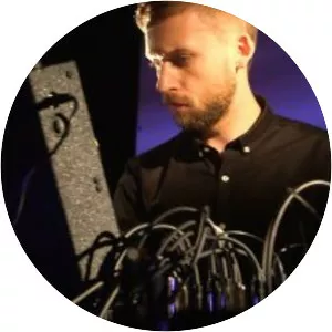 Mads Emil Nielsen - Musician