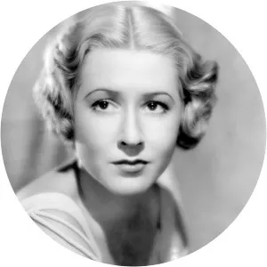 Mae Clarke