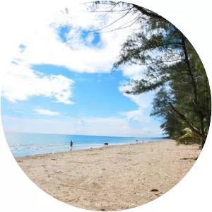 Mae Ram Phueng Beach - 