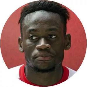 Maecky Ngombo - Footballer