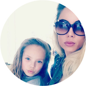 magdalena modra mia chanel krupska