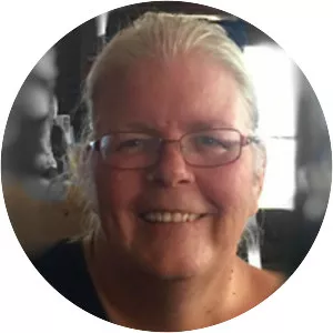 Maggie Ryan - Author