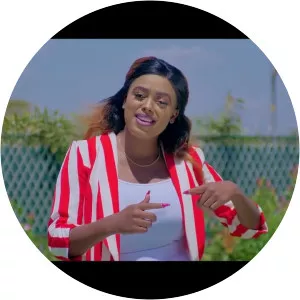 Maggie Shii - Musical artist