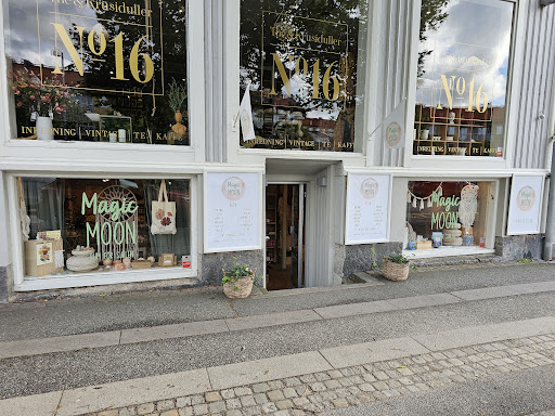 Magic moon - Store in Stromstad, Sweden