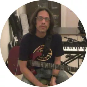 Mahesh Tinaiker - Musical artist