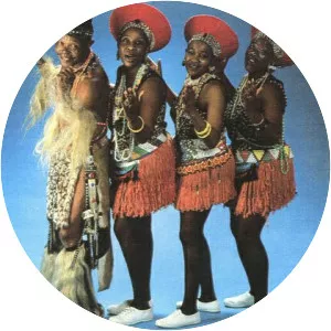 Mahlathini and the Mahotella Queens