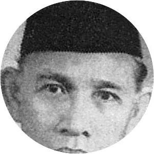 Mahmud Yunus - Indonesian author