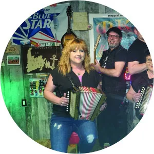 Mainland Kitchen Band - Singer