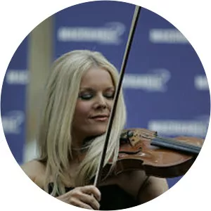 Máiréad Nesbitt - Irish music performer - Whois - xwhos.com