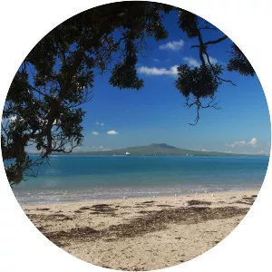 Mairangi Bay photograph