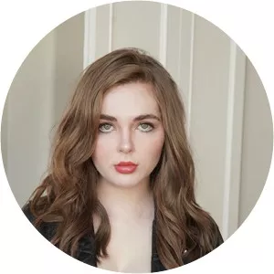 Maisy Kay - Singer-songwriter