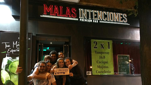 Malas Intenciones Premium Bar