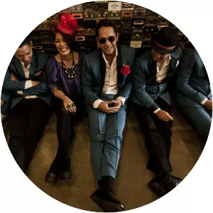 Maliq & D'Essentials