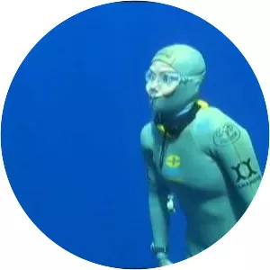 MandyRae Cruickshank