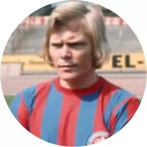 Manfred Cremer - Football player