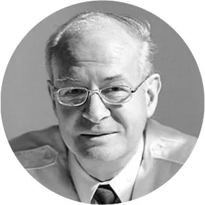 Manfred Klinkott - Architectural historian