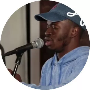 Mannywellz photograph