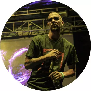 Mano Armada - Musical artist