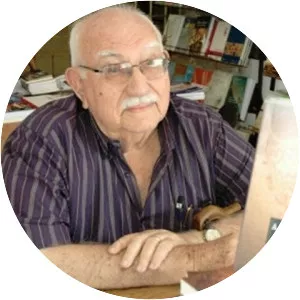 Manuel Correia de Oliveira Andrade (. . .