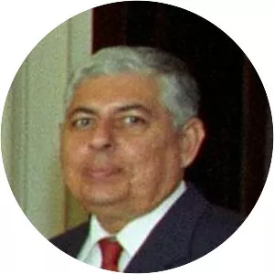 Manuel Esquivel