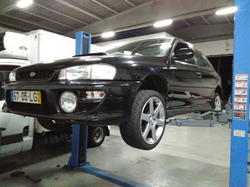 Manuel Ferreira Ramalho - Auto machine shop in Baguim do Monte, Portugal