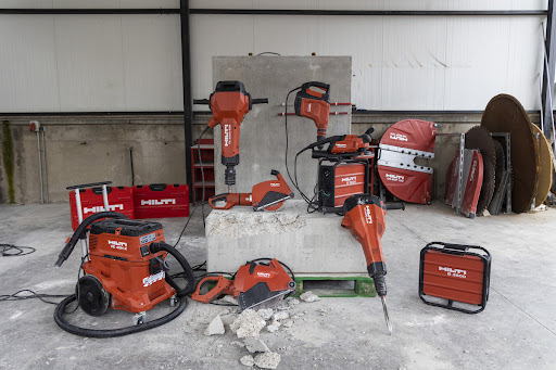 Maquinarias Otero S L - Equipment rental agency in Spain