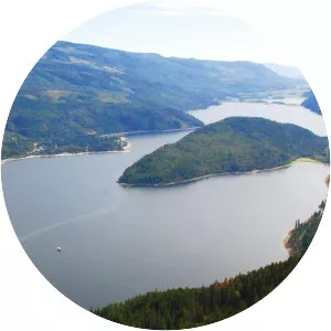 Mara Lake - Lake in Canada