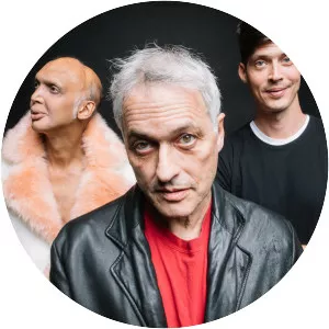 Marc Ribot's Ceramic Dog