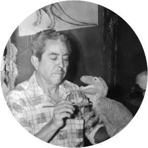 Marcel Delgado - Sculptor