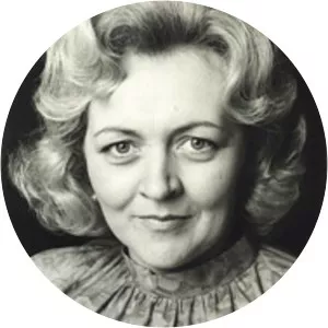 Margaret Curphey - Singer